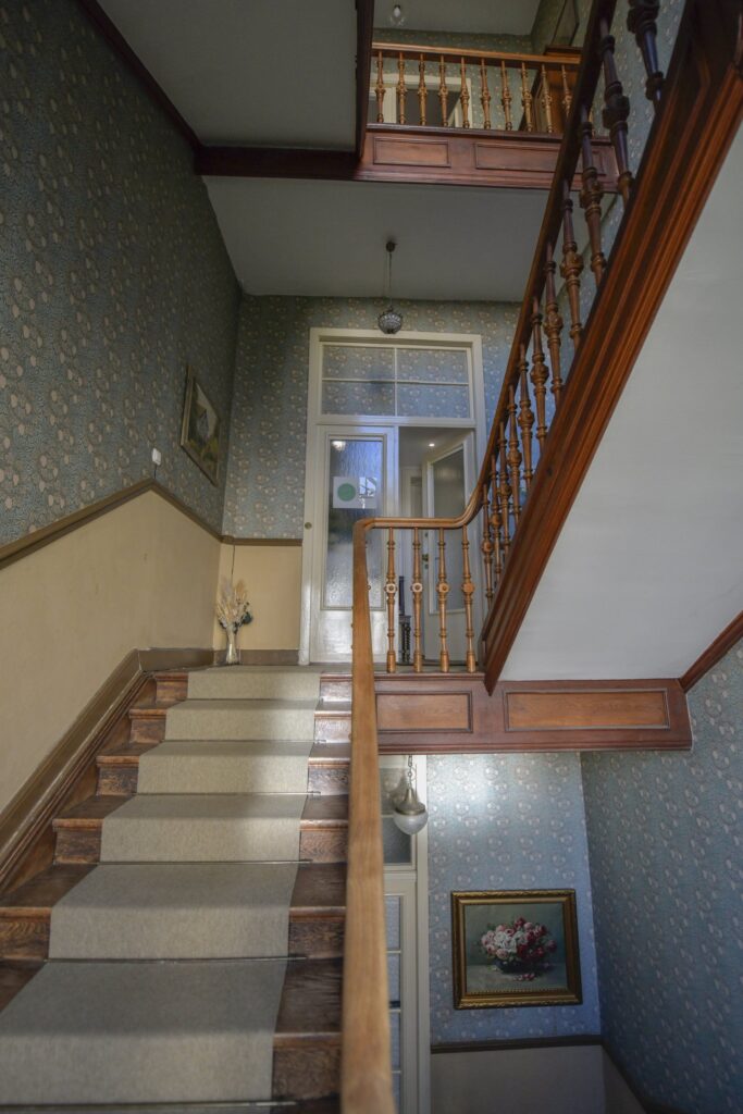 Treppenhaus im Altbau an der Schönen Aussicht